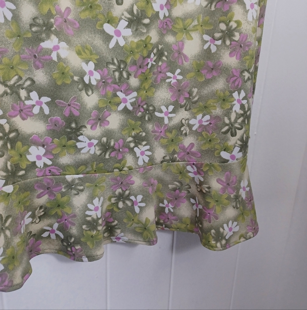 Vintage Floral Skirt - Picture 3 of 6